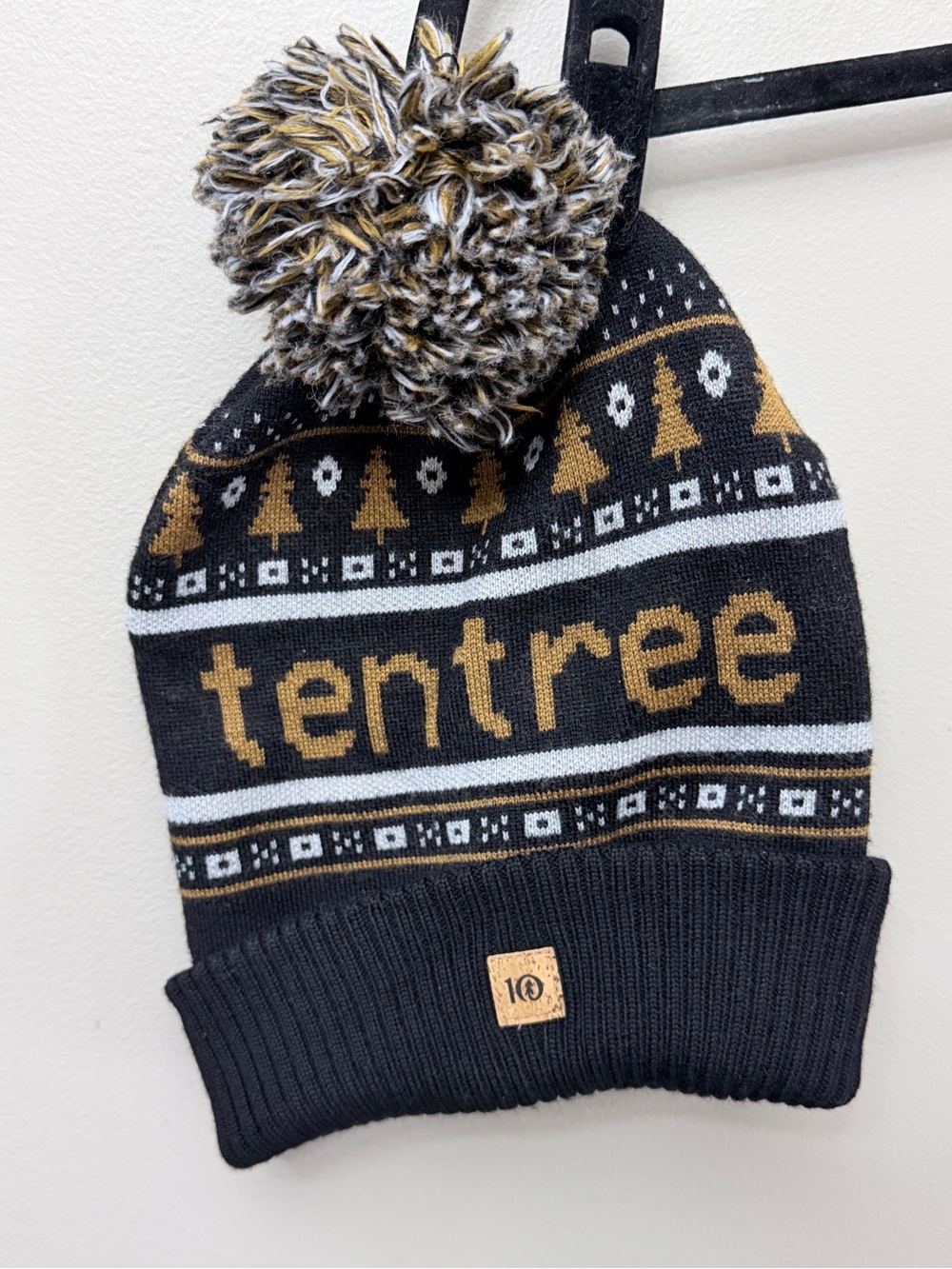 tentree Merino Wool Blend Fair Isle Pom Beanie Black Gold